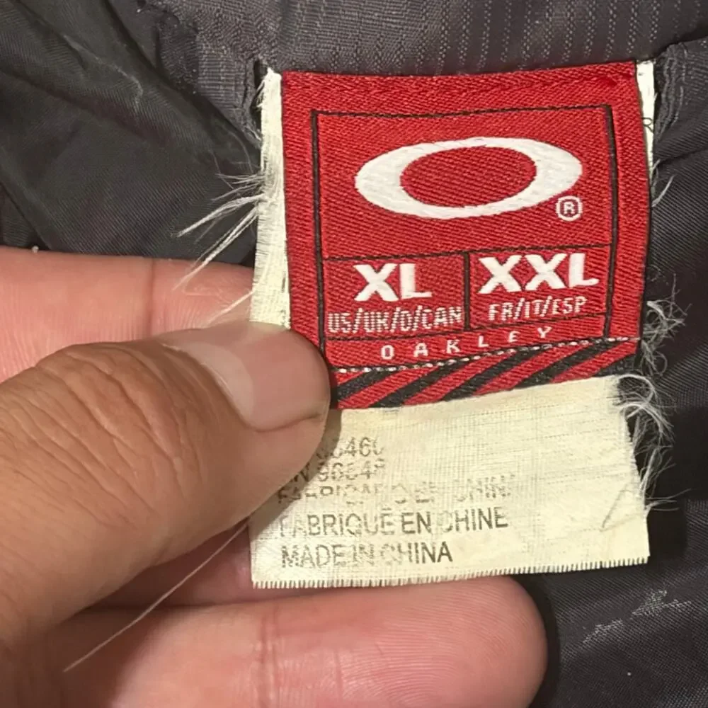 Vintage Y2K Oakley Software Center Logo Insulated Nylon Jacket Grey Mens XL